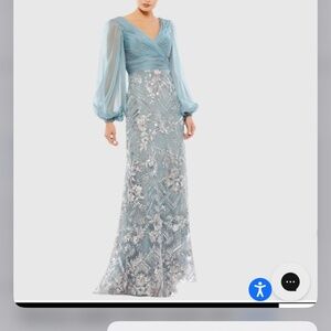 Macdugal formal dress. Never worn still has tags. Gorgeous